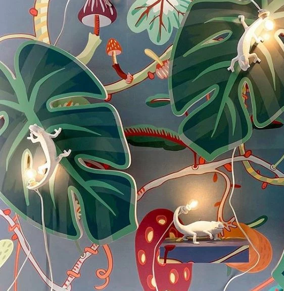 Seletti Chameleon Lamp Still